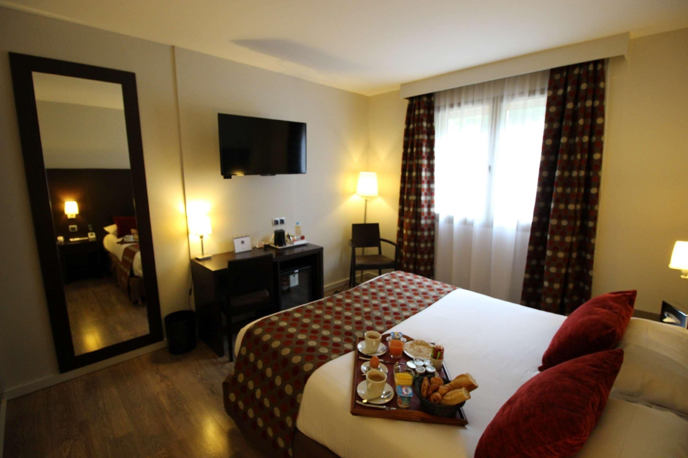 Best Western Hotel Des Barolles - Lyon Sud Brignais Exterior foto