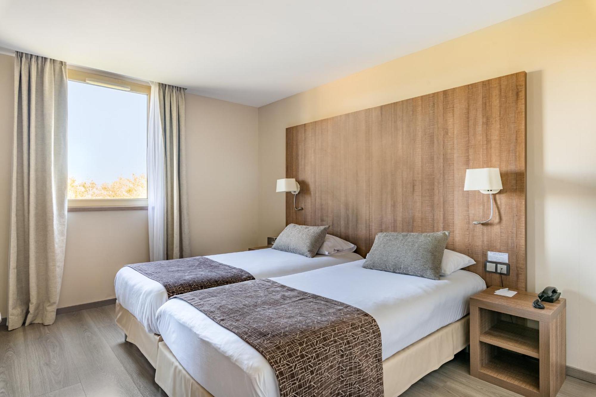 Best Western Hotel Des Barolles - Lyon Sud Brignais Exterior foto