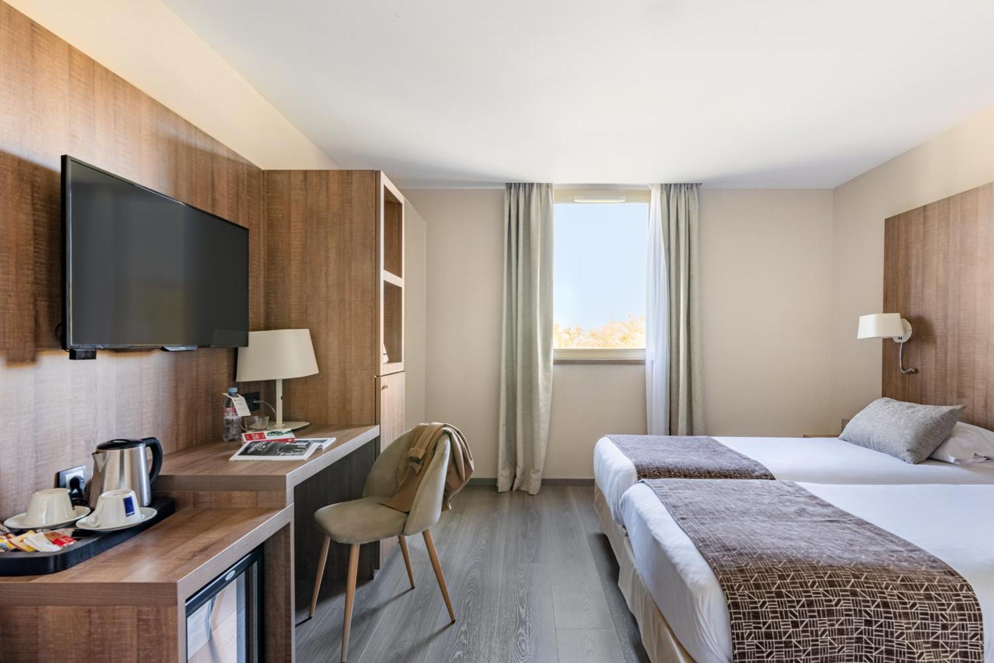 Best Western Hotel Des Barolles - Lyon Sud Brignais Exterior foto