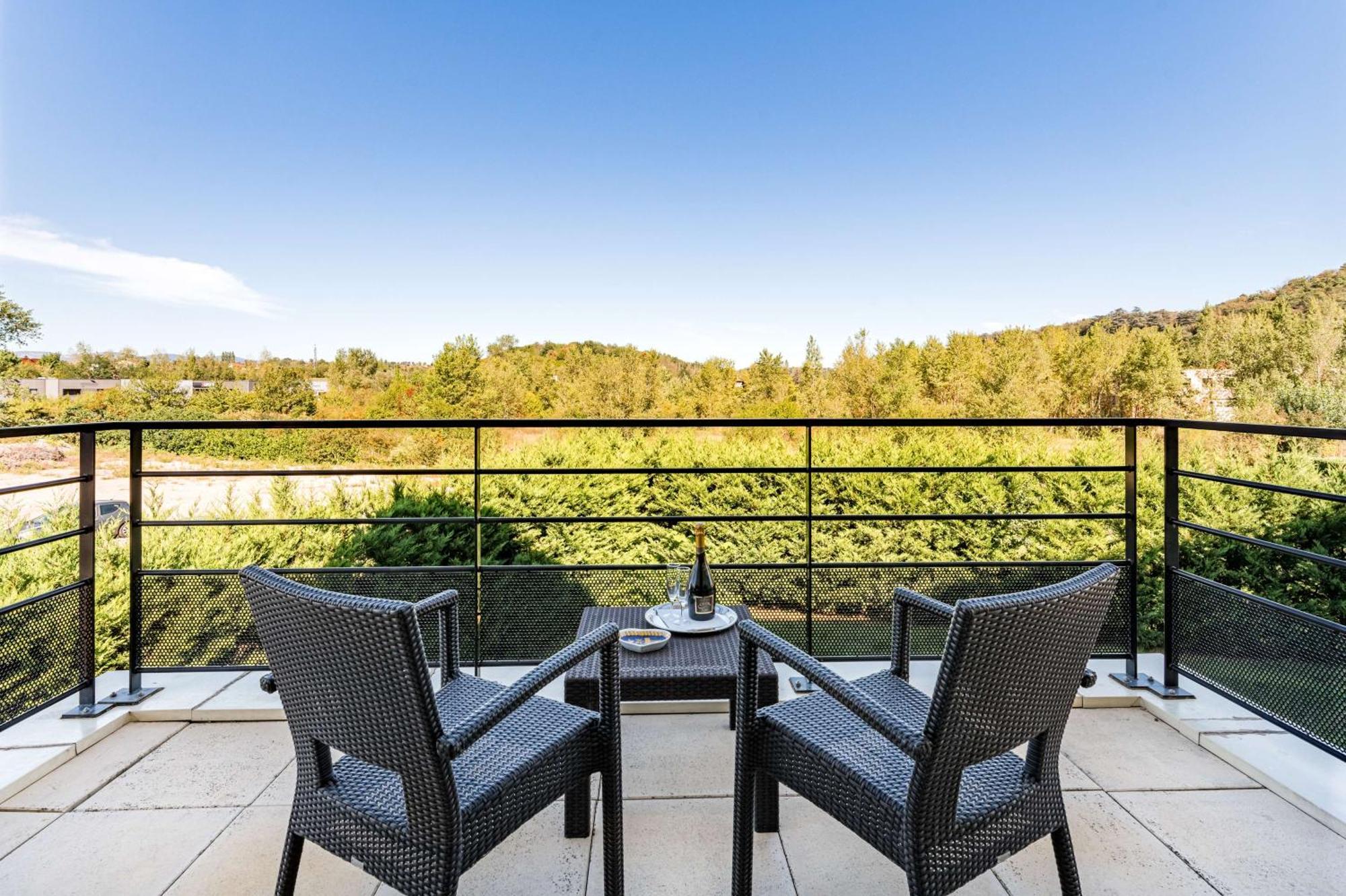 Best Western Hotel Des Barolles - Lyon Sud Brignais Exterior foto